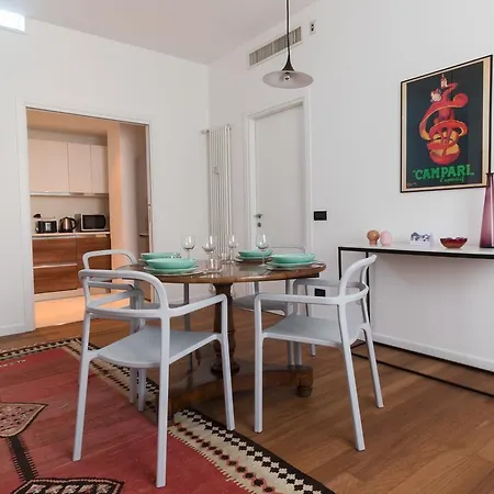 Italianway-saffi 6 * Milan